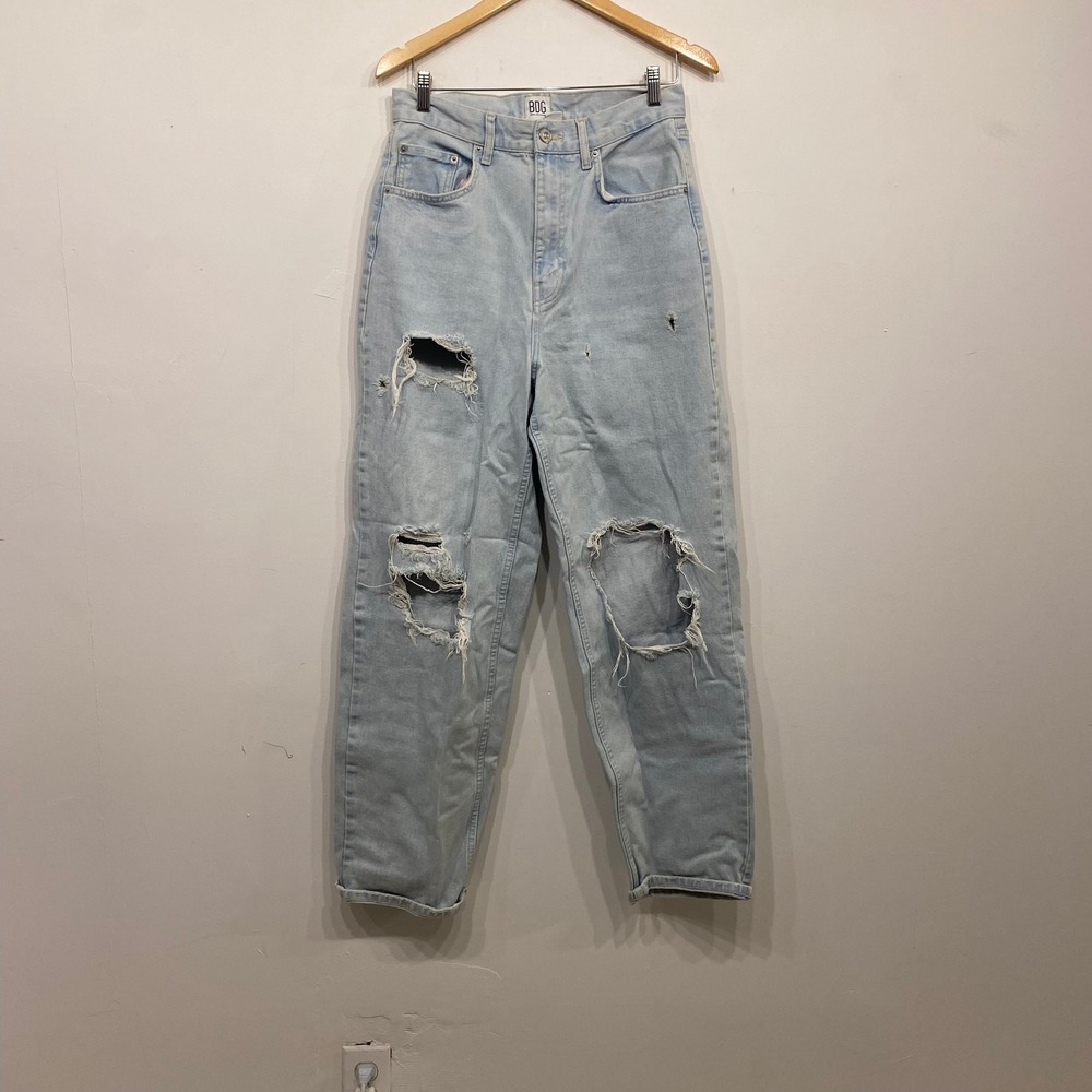 BDG Urban Outfitters Light Wash Distressed Baggy High Rise Mom Jeans Women 26